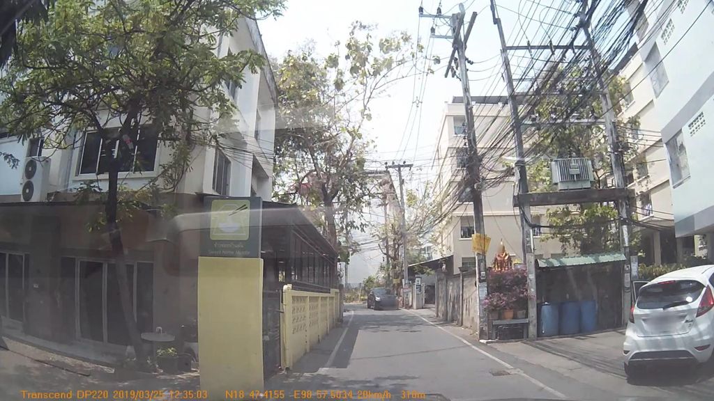 ภาพถนนตรงที่ Sabai Hair Beauty and Salon ตั้งอยู่ ถ่ายโดย mapcreator พ.ศ. 2562 (2019) · A street-level view of where Sabai Hair Beauty and Salon stands, by mapcreator in 2562 (2019)