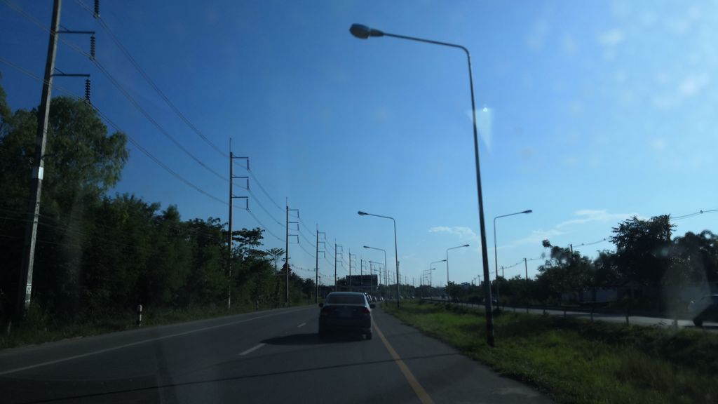 ภาพถนนตรงที่ จ.จาน ตั้งอยู่ ถ่ายโดย charlesano พ.ศ. 2561 (2018) · A street-level view of where จ.จาน · Cha.chan stands, by charlesano in 2561 (2018)