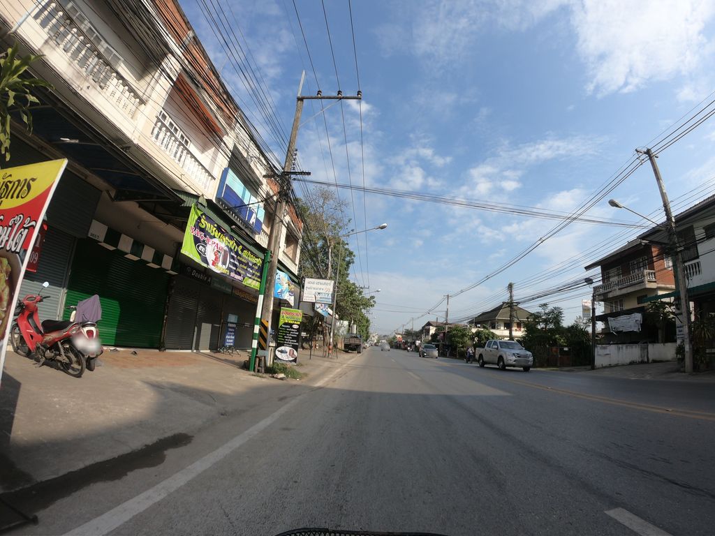 ภาพถนนตรงที่ Good Hair Salon By Mint ตั้งอยู่ ถ่ายโดย chanuwath_grab พ.ศ. 2562 (2019) · A street-level view of where Good Hair Salon By Mint stands, by chanuwath_grab in 2562 (2019)