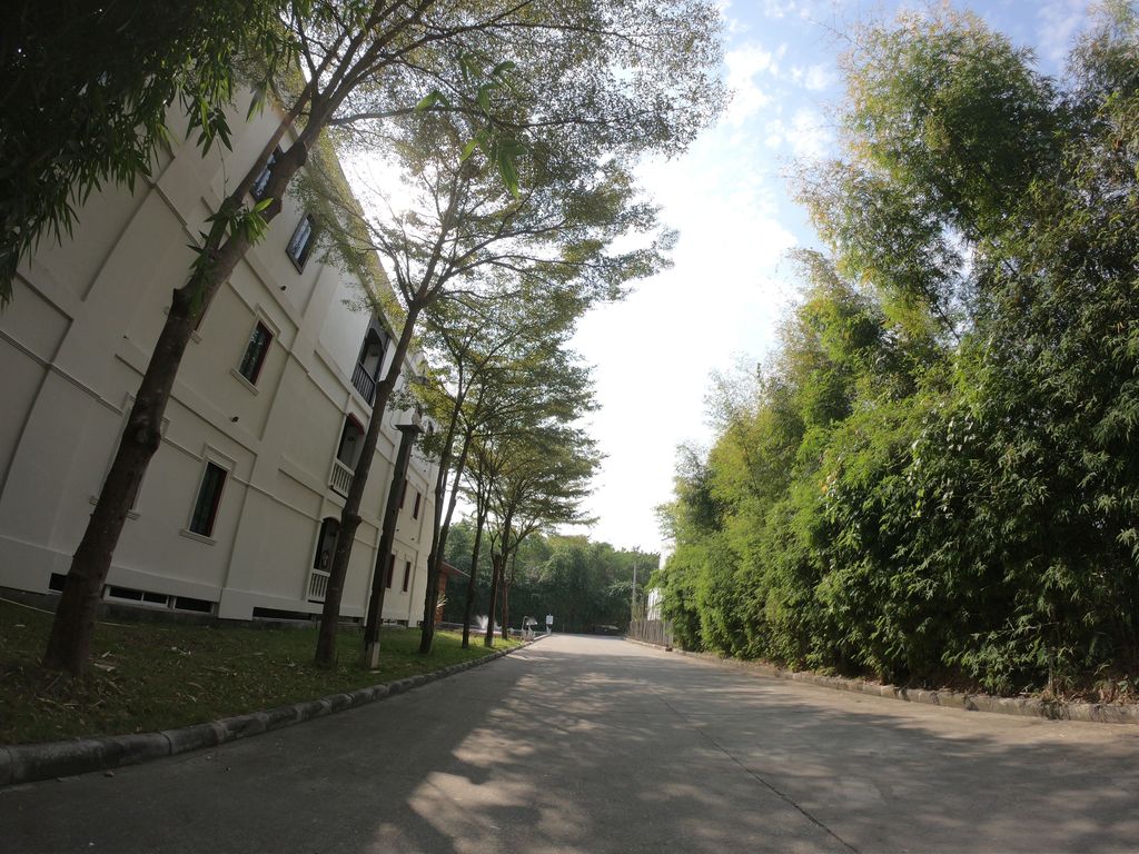 ภาพถนนตรงที่ Chiang Mai Lanshan Boutique Hotel ตั้งอยู่ ถ่ายโดย chanuwath_grab พ.ศ. 2562 (2019) · A street-level view of where Chiang Mai Lanshan Boutique Hotel stands, by chanuwath_grab in 2562 (2019)