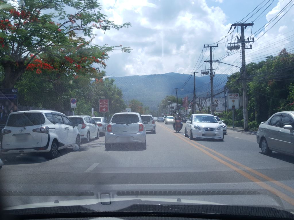 ภาพถนนตรงที่ เผามันเชียงใหม่ ตั้งอยู่ ถ่ายโดย wapriz พ.ศ. 2561 (2018) · A street-level view of where เผามันเชียงใหม่ · Phao Man Chiang Mai stands, by wapriz in 2561 (2018)