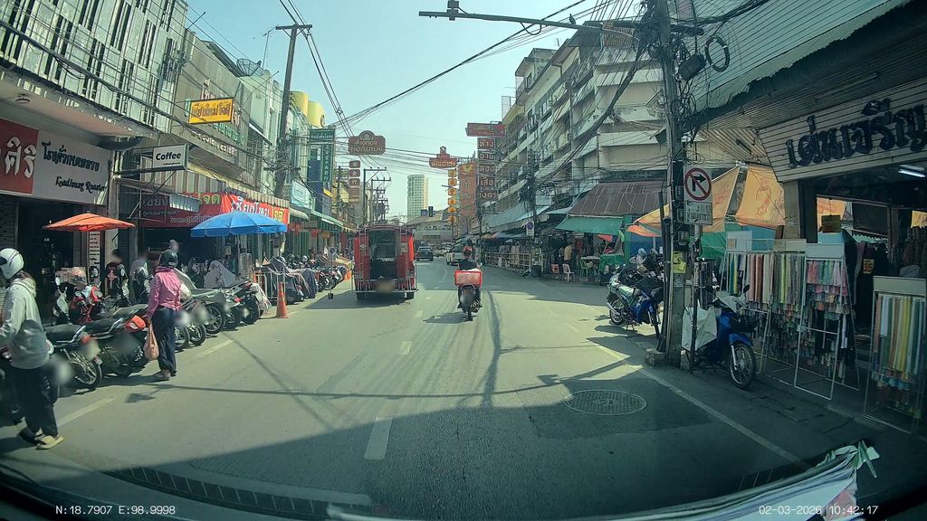 ภาพถนนตรงที่ ซ่อมมือถือด่วน  เชียงใหม่  by11fixphone ตั้งอยู่ ถ่ายโดย ThailandCambodia พ.ศ. 2569 (2026) · A street-level view of where ซ่อมมือถือด่วน  เชียงใหม่  by11fixphone stands, by ThailandCambodia in 2569 (2026)