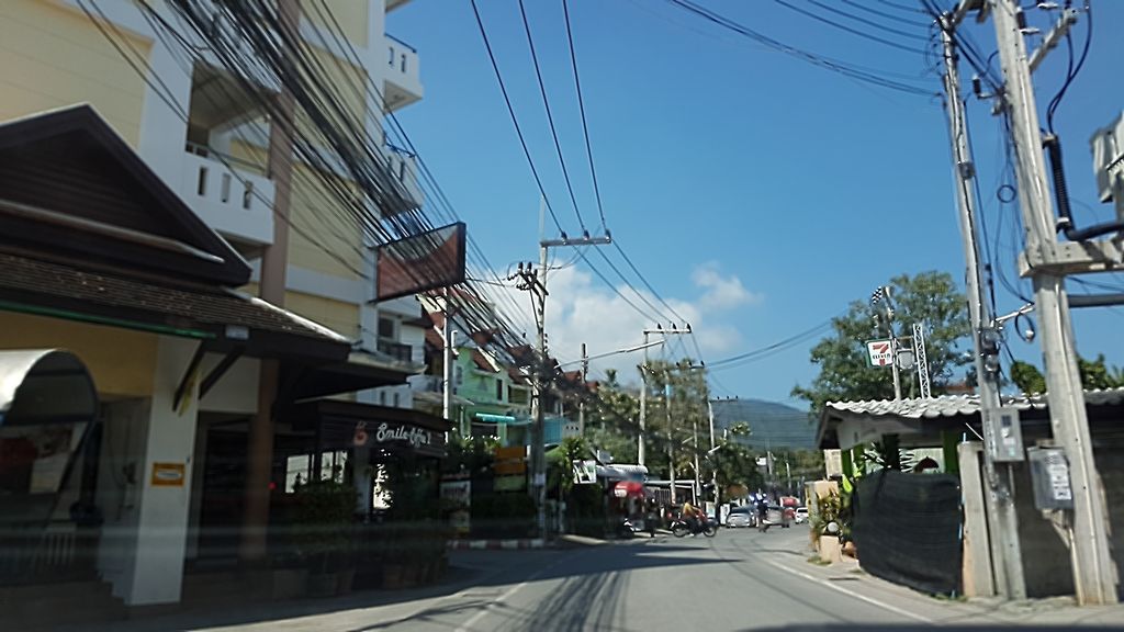 ภาพถนนตรงที่ เตี๋ยวเรืออาบัง สาขา7ยอดช้างเคี่ยน ตั้งอยู่ ถ่ายโดย ekkarin พ.ศ. 2559 (2016) · A street-level view of where เตี๋ยวเรืออาบัง สาขา7ยอดช้างเคี่ยน · Tiaoruea A Bang Sakha7yot Changkhian stands, by ekkarin in 2559 (2016)