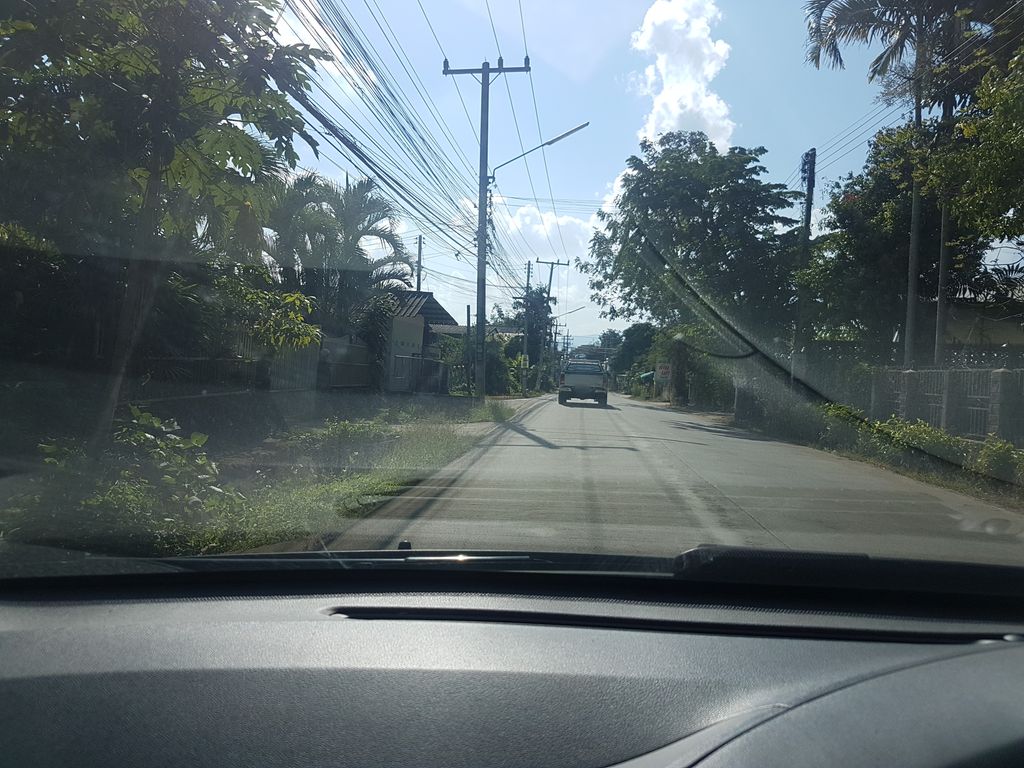 ภาพถนนตรงที่ สถานรับเลี้ยงเด็กวลี ตั้งอยู่ ถ่ายโดย ekkarin พ.ศ. 2561 (2018) · A street-level view of where สถานรับเลี้ยงเด็กวลี · Sathan Rap Liang Dek Wali stands, by ekkarin in 2561 (2018)