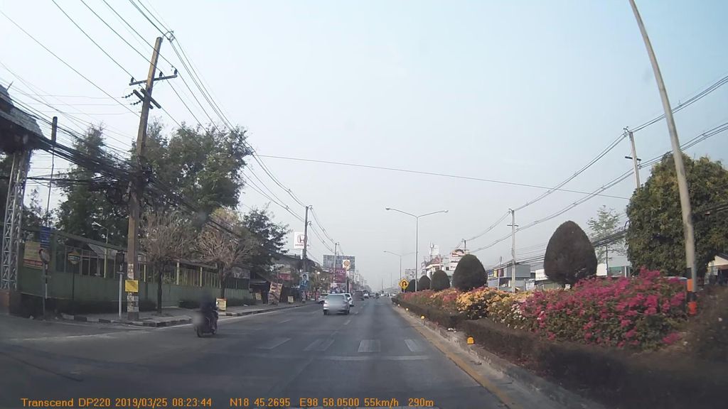 ภาพถนนตรงที่ Rungvarun Bar ตั้งอยู่ ถ่ายโดย mapcreator พ.ศ. 2562 (2019) · A street-level view of where Rungvarun Bar stands, by mapcreator in 2562 (2019)