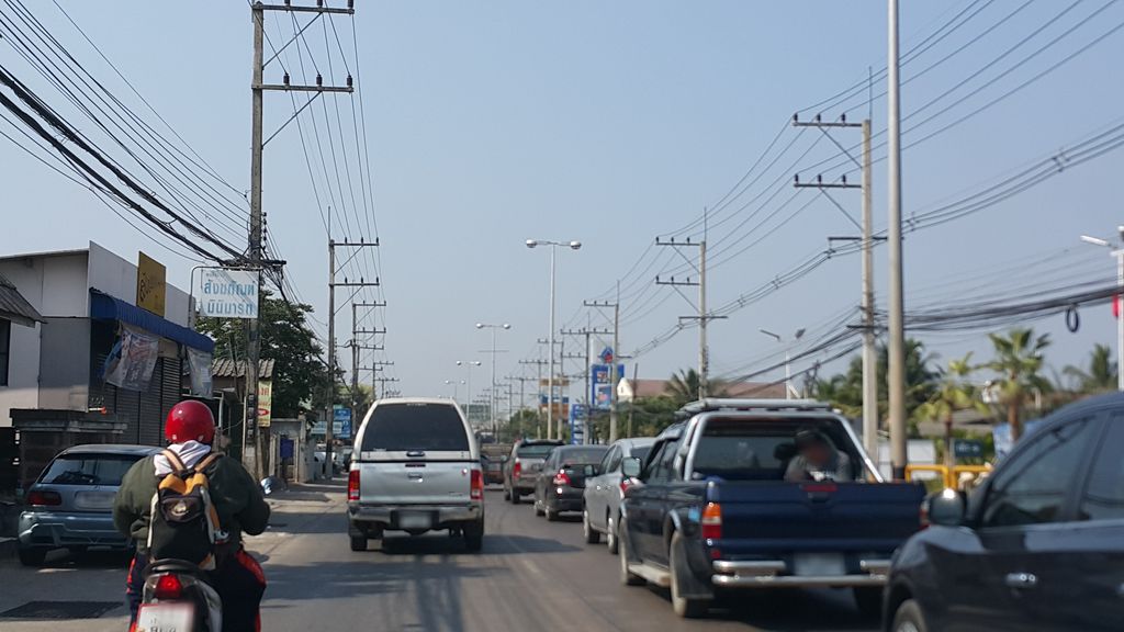ภาพถนนตรงที่ ขายดีโมบาย ตั้งอยู่ ถ่ายโดย jrcarlsen พ.ศ. 2558 (2015) · A street-level view of where ขายดีโมบาย · Khaidimobai stands, by jrcarlsen in 2558 (2015)