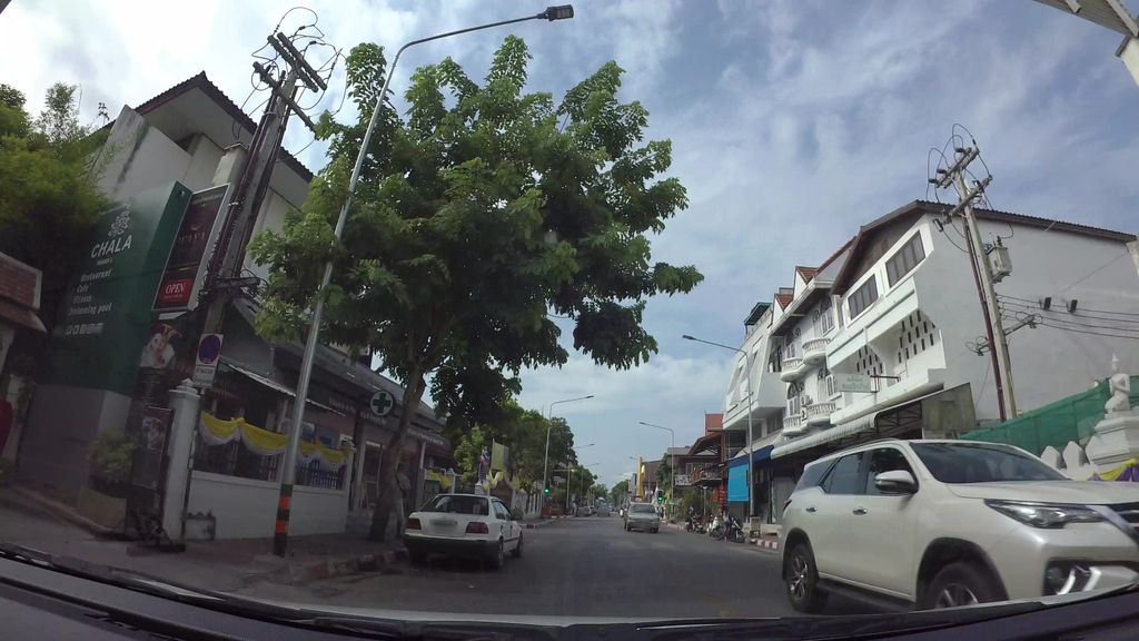 ภาพถนนตรงที่ Waya Spa and Massage ตั้งอยู่ ถ่ายโดย kaart_3 พ.ศ. 2562 (2019) · A street-level view of where Waya Spa and Massage stands, by kaart_3 in 2562 (2019)
