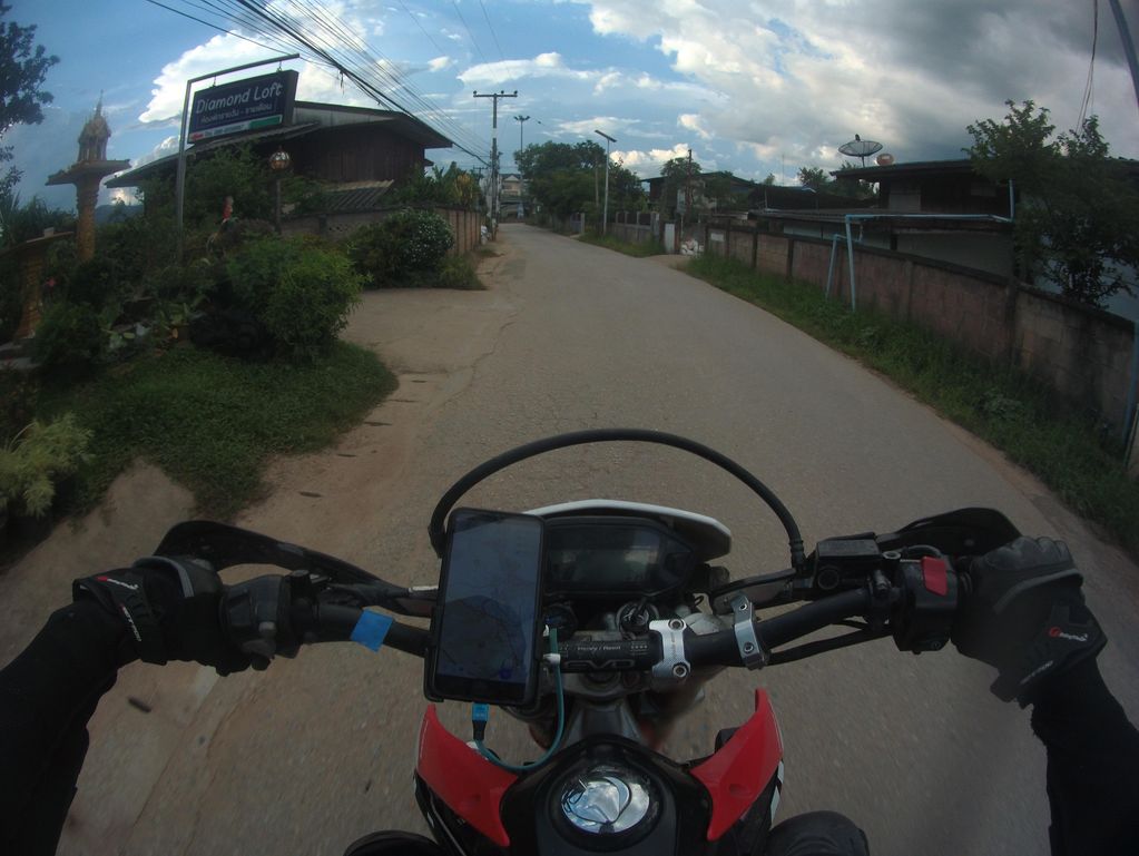 ภาพถนนตรงที่ 666 ณัทรสิน เกสเฮ้าท์ Nuttazin Guesthoues ตั้งอยู่ ถ่ายโดย julcnx พ.ศ. 2566 (2023) · A street-level view of where 666 ณัทรสิน เกสเฮ้าท์ Nuttazin Guesthoues stands, by julcnx in 2566 (2023)