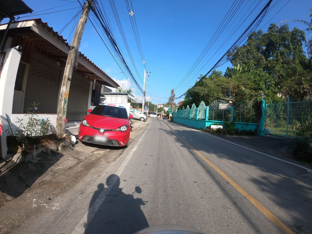 ภาพถนนตรงที่ Siam Harmony ร้านอาหาร ตั้งอยู่ ถ่ายโดย chanuwath_grab พ.ศ. 2562 (2019) · A street-level view of where Siam Harmony ร้านอาหาร stands, by chanuwath_grab in 2562 (2019)