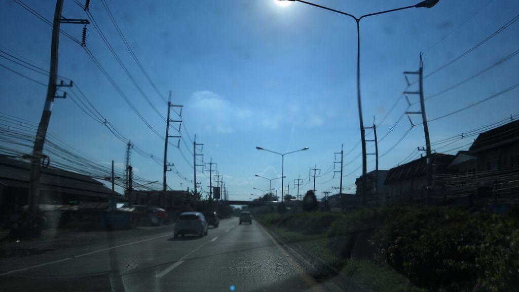 ภาพถนนตรงที่ เอสดี โดนาโม แอร์ แบตเตอรี่ ตั้งอยู่ ถ่ายโดย charlesano พ.ศ. 2561 (2018) · A street-level view of where เอสดี โดนาโม แอร์ แบตเตอรี่ · S Di Donamo Air Battery stands, by charlesano in 2561 (2018)