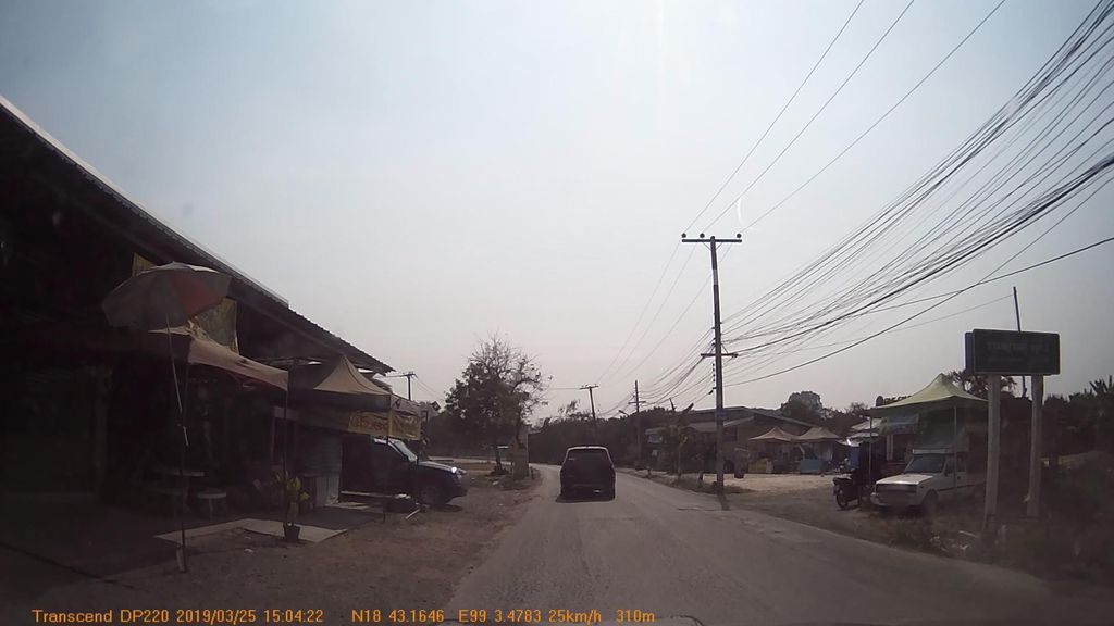 ภาพถนนตรงที่ Dusky coffee ตั้งอยู่ ถ่ายโดย mapcreator พ.ศ. 2562 (2019) · A street-level view of where Dusky coffee stands, by mapcreator in 2562 (2019)