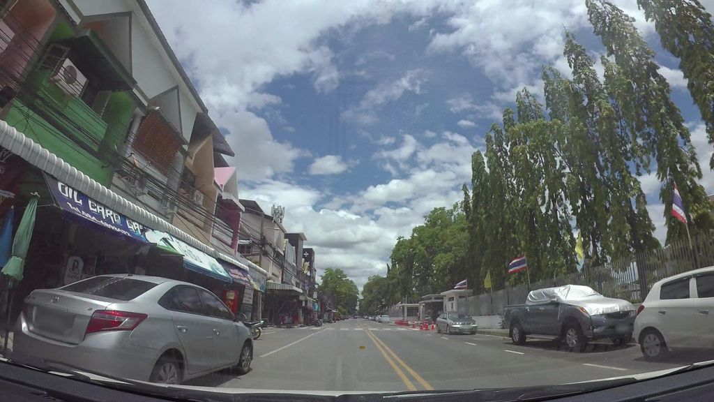 ภาพถนนตรงที่ ลุงดำ อาหารตามสั่ง ตั้งอยู่ ถ่ายโดย kaart_3 พ.ศ. 2562 (2019) · A street-level view of where ลุงดำ อาหารตามสั่ง · Lungdam Ahantamsang stands, by kaart_3 in 2562 (2019)