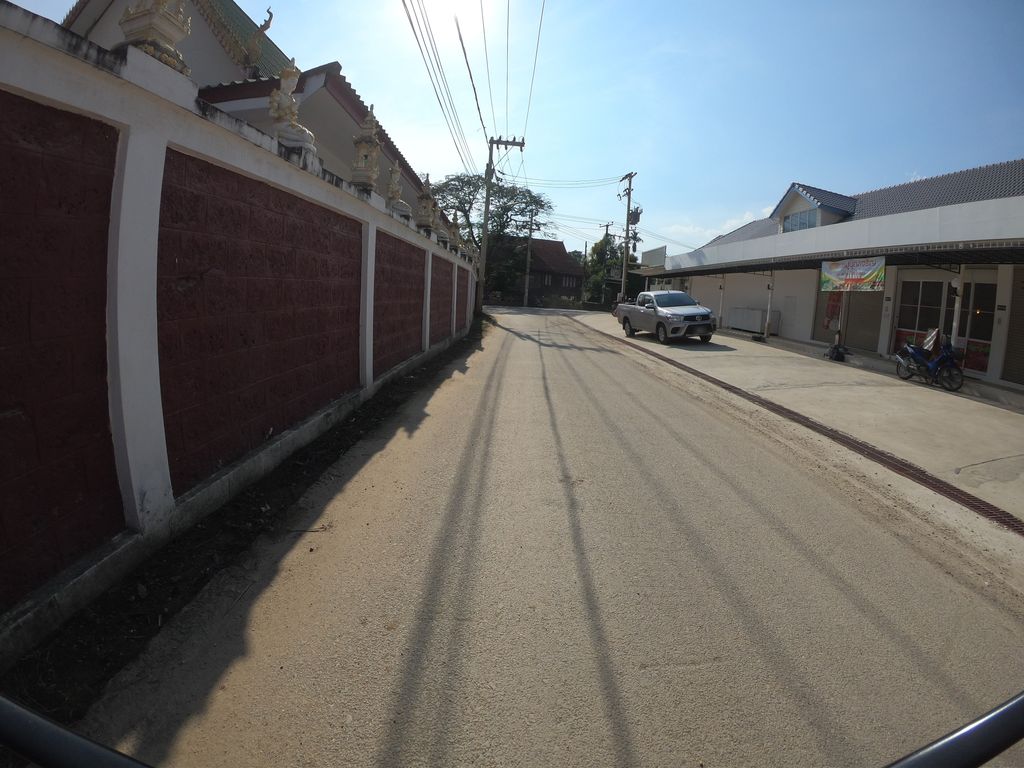 ภาพถนนตรงที่ นาวีเบเกอรี่ ตั้งอยู่ ถ่ายโดย chanuwath_grab พ.ศ. 2562 (2019) · A street-level view of where นาวีเบเกอรี่ · Naobekoeri stands, by chanuwath_grab in 2562 (2019)