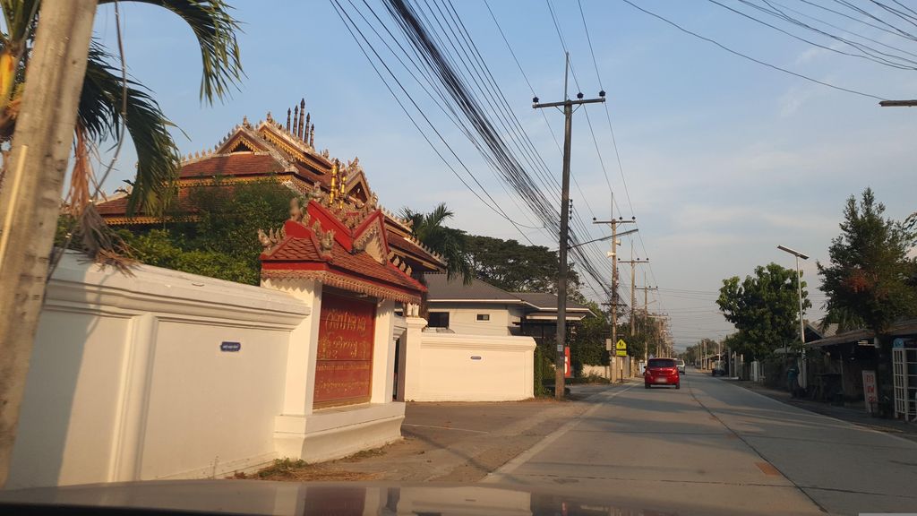 ภาพถนนตรงที่ เที่ยวบ้านป่าตาล ชุมชนแห่งการเรียนรู้เชิงวัฒนธรรม ภูมิปัญญา วิถีชาวยอง ตั้งอยู่ ถ่ายโดย jrcarlsen พ.ศ. 2566 (2023) · A street-level view of where เที่ยวบ้านป่าตาล ชุมชนแห่งการเรียนรู้เชิงวัฒนธรรม ภูมิปัญญา วิถีชาวยอง · Thiao Ban Pa Tan Chumchon Haeng Kanrianru Choeng Watthanatham Phum Panya Withichaoyong stands, by jrcarlsen in 2566 (2023)