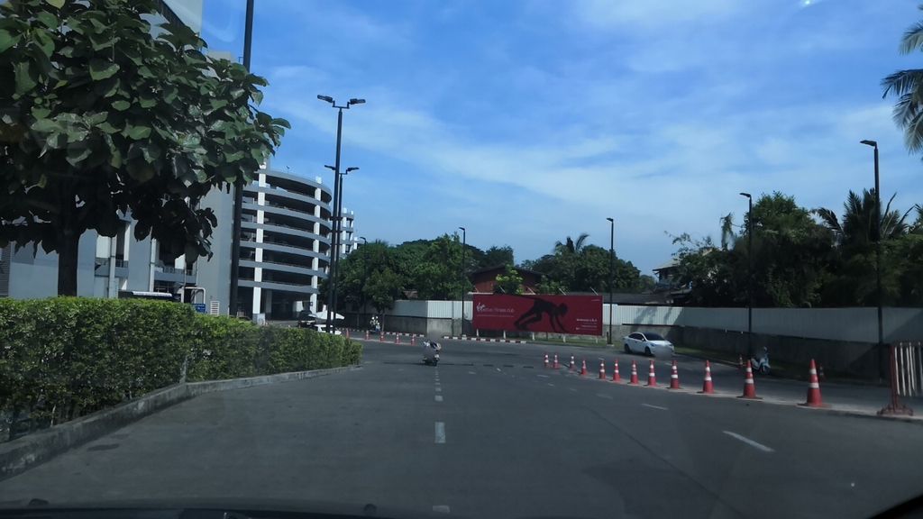 ภาพถนนตรงที่ วัดป่าซางงาม อ.ป่าซาง ตั้งอยู่ ถ่ายโดย charlesano พ.ศ. 2561 (2018) · A street-level view of where วัดป่าซางงาม อ.ป่าซาง · Wat Pa Sang Ngam A.pa Sang stands, by charlesano in 2561 (2018)