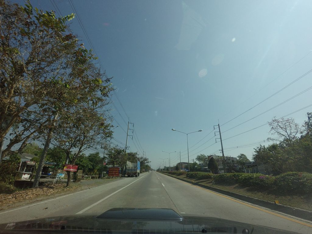 ภาพถนนตรงที่ เจเจข้าวต้ม๑บาท ตั้งอยู่ ถ่ายโดย mishari พ.ศ. 2559 (2016) · A street-level view of where เจเจข้าวต้ม๑บาท · J J Khaotom Bat stands, by mishari in 2559 (2016)