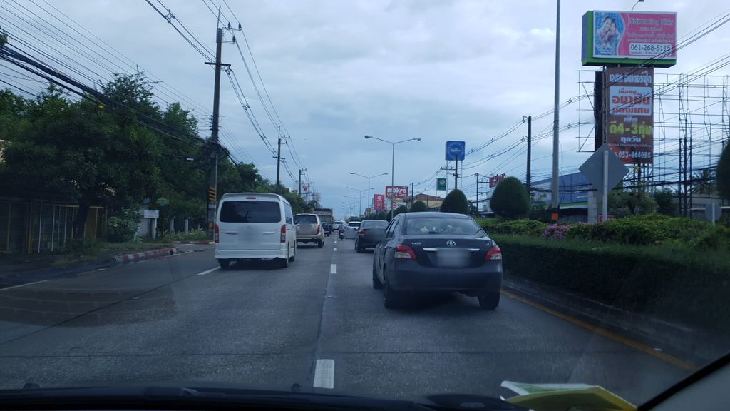 ภาพถนนตรงที่ หจก.นวล-ประวัติ ตั้งอยู่ ถ่ายโดย silamanee พ.ศ. 2561 (2018) · A street-level view of where หจก.นวล-ประวัติ · .nuan-prawati Partnership stands, by silamanee in 2561 (2018)