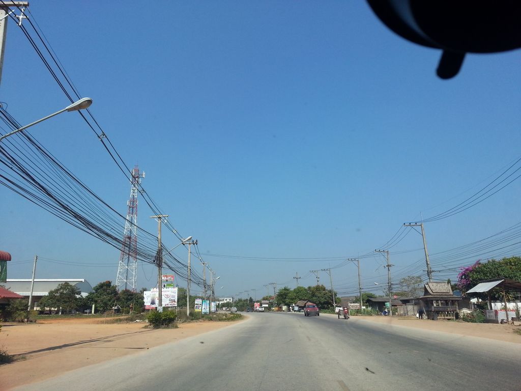 ภาพถนนตรงที่ แม่ข่ามิตรเกษตร ตั้งอยู่ ถ่ายโดย mishari พ.ศ. 2558 (2015) · A street-level view of where แม่ข่ามิตรเกษตร · Mae Kha Mitraketta stands, by mishari in 2558 (2015)