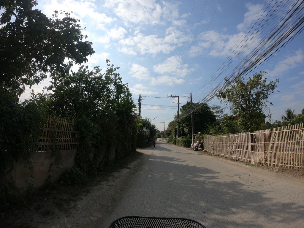 ภาพถนนตรงที่ พีเอ็น อัพ ชอป เดคอร์ ตั้งอยู่ ถ่ายโดย chanuwath_grab พ.ศ. 2562 (2019) · A street-level view of where พีเอ็น อัพ ชอป เดคอร์ · Phien Ap Shop Deka stands, by chanuwath_grab in 2562 (2019)