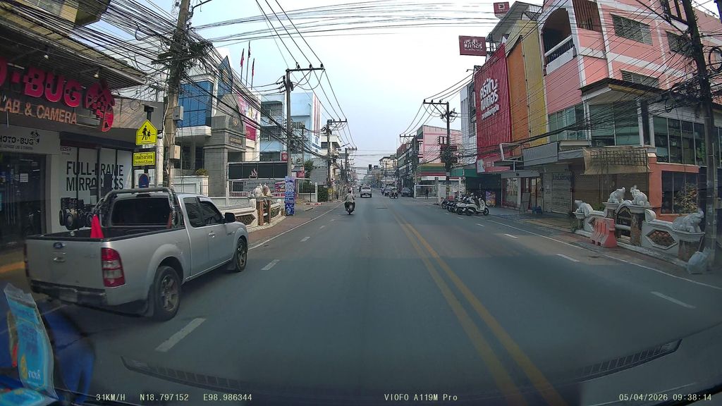 ภาพถนนตรงที่ Zeromet Helmet and Gear ตั้งอยู่ ถ่ายโดย ThailandCambodia พ.ศ. 2569 (2026) · A street-level view of where Zeromet Helmet and Gear stands, by ThailandCambodia in 2569 (2026)