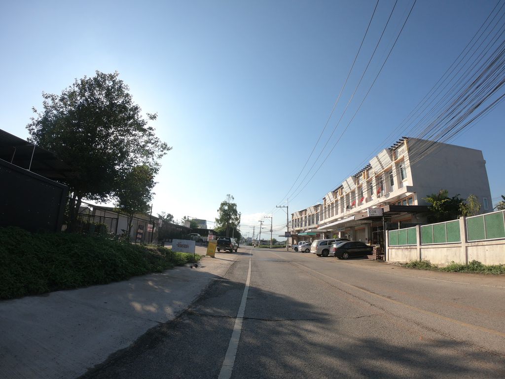 ภาพถนนตรงที่ K2 Place ตั้งอยู่ ถ่ายโดย chanuwath_grab พ.ศ. 2562 (2019) · A street-level view of where K2 Place stands, by chanuwath_grab in 2562 (2019)