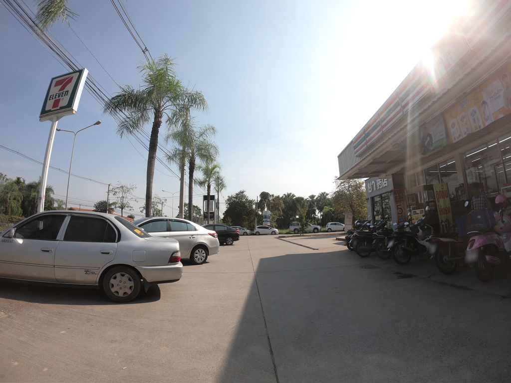ภาพถนนตรงที่ ไชโย 89 ผับบาร์ Chaiyo 89 ตั้งอยู่ ถ่ายโดย chanuwath_grab พ.ศ. 2562 (2019) · A street-level view of where ไชโย 89 ผับบาร์ Chaiyo 89 stands, by chanuwath_grab in 2562 (2019)