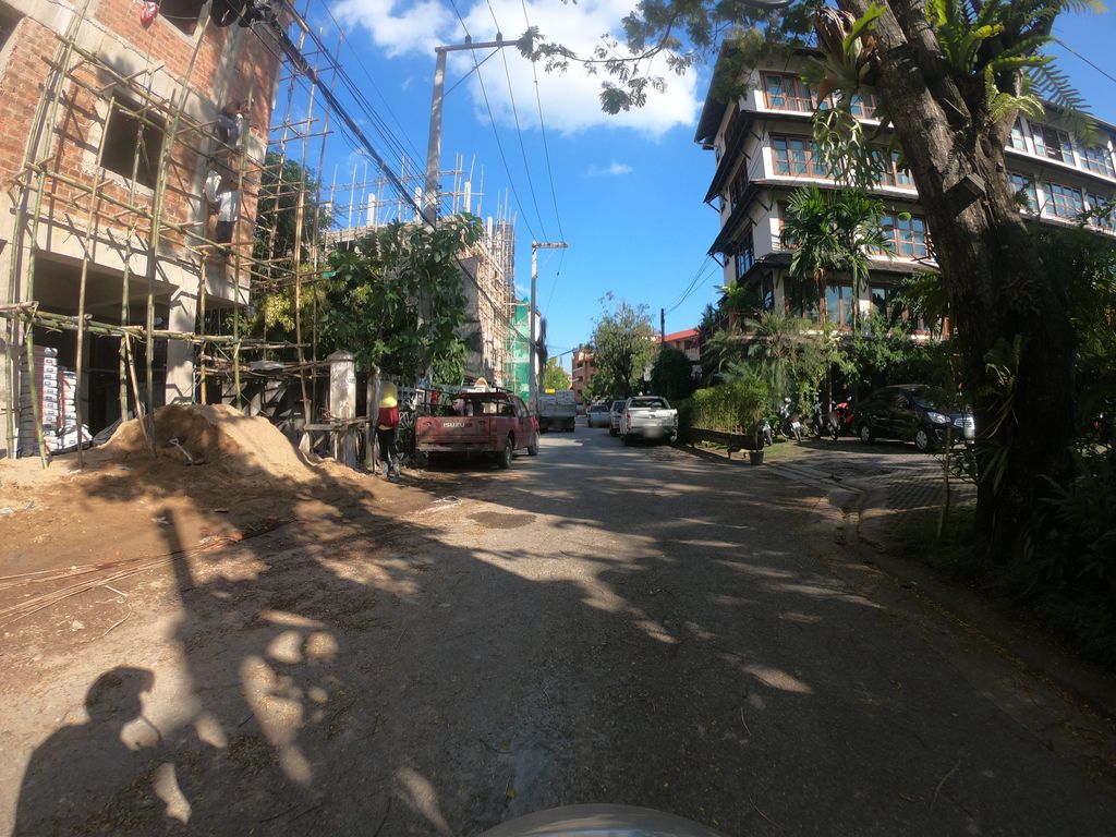 ภาพถนนตรงที่ Milk Care ตั้งอยู่ ถ่ายโดย chanuwath_grab พ.ศ. 2562 (2019) · A street-level view of where Milk Care stands, by chanuwath_grab in 2562 (2019)