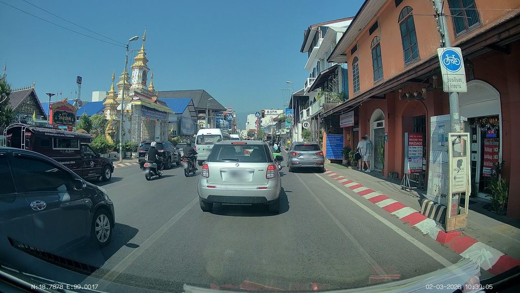 ภาพถนนตรงที่ เมืองพิงค์พาณิชย์ ตั้งอยู่ ถ่ายโดย ThailandCambodia พ.ศ. 2569 (2026) · A street-level view of where เมืองพิงค์พาณิชย์ · Mueang Phing Phanit stands, by ThailandCambodia in 2569 (2026)