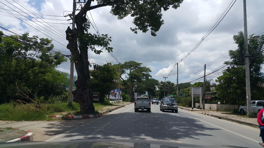 ภาพถนนตรงที่ เจ๋ง เบเกอร์ ช๊อยส์ ตั้งอยู่ ถ่ายโดย jrcarlsen พ.ศ. 2559 (2016) · A street-level view of where เจ๋ง เบเกอร์ ช๊อยส์ · Cheng Bekoe Choi stands, by jrcarlsen in 2559 (2016)
