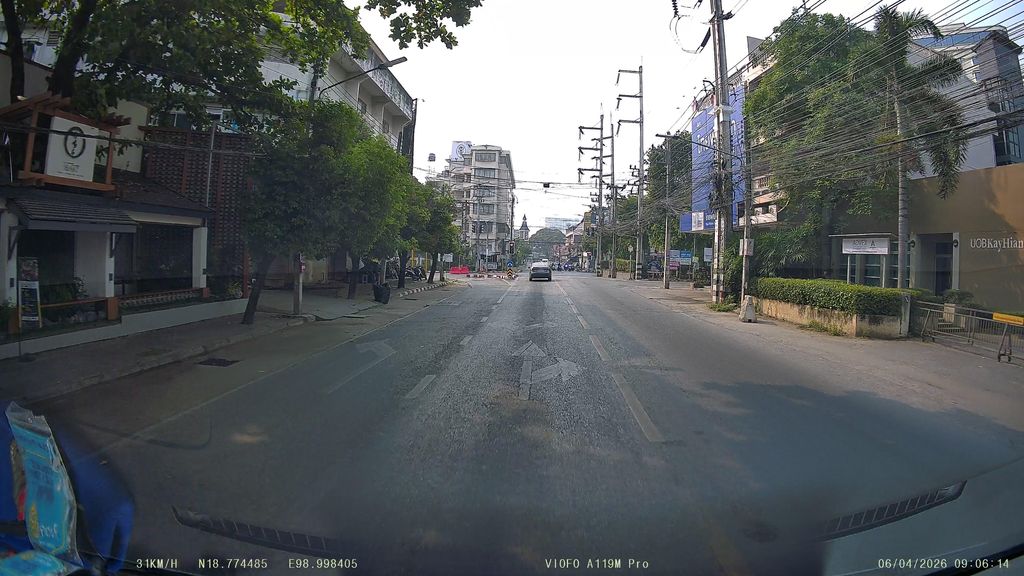ภาพถนนตรงที่ NiiiCha  Coffee ตั้งอยู่ ถ่ายโดย ThailandCambodia พ.ศ. 2569 (2026) · A street-level view of where NiiiCha  Coffee stands, by ThailandCambodia in 2569 (2026)