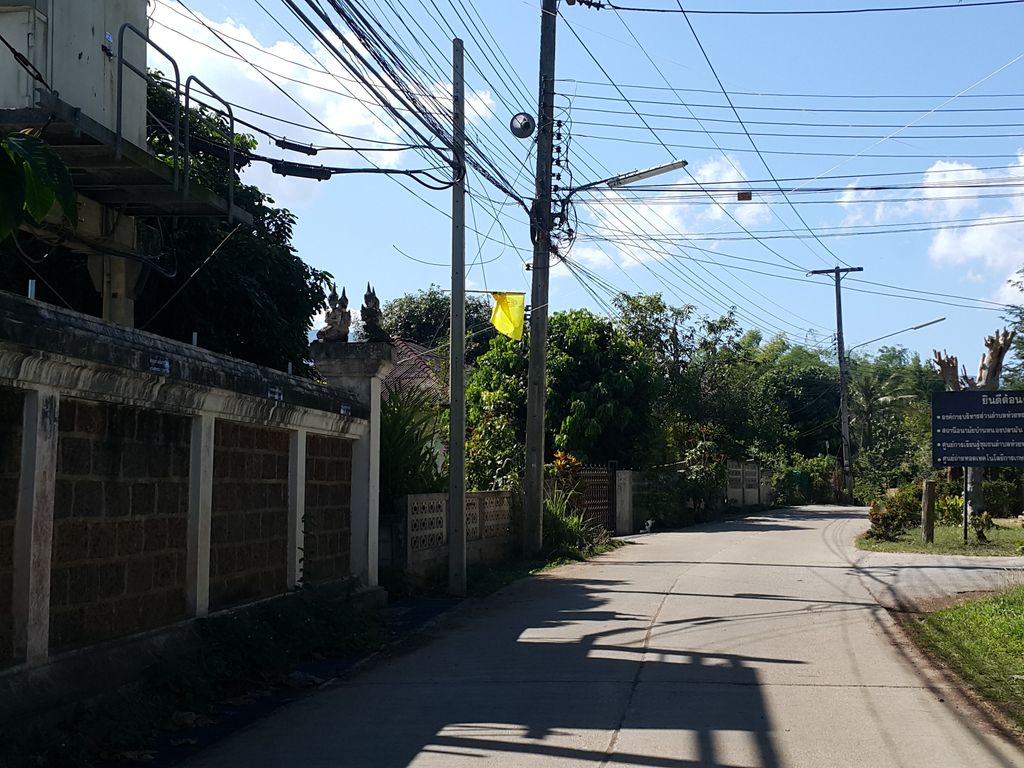 ภาพถนนตรงที่ หมวดคริสเตียนหนองปลามัน - Christian Congregation Nhongplaman ตั้งอยู่ ถ่ายโดย jrcarlsen พ.ศ. 2558 (2015) · A street-level view of where หมวดคริสเตียนหนองปลามัน - Christian Congregation Nhongplaman stands, by jrcarlsen in 2558 (2015)