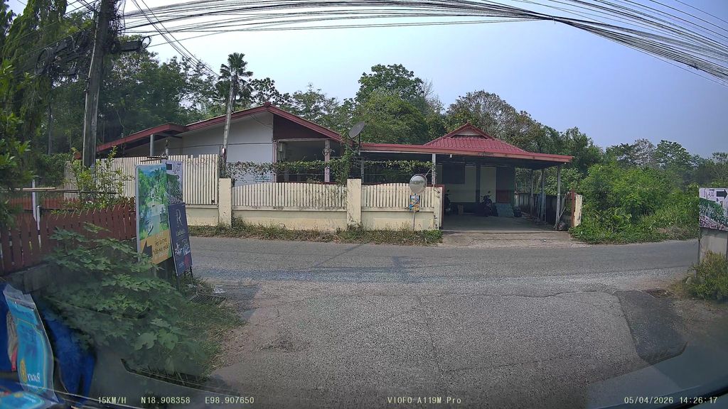 ภาพถนนตรงที่ ฅนคอนขนมจีนแกงใต้ ตั้งอยู่ ถ่ายโดย ThailandCambodia พ.ศ. 2569 (2026) · A street-level view of where ฅนคอนขนมจีนแกงใต้ · Khon Khon Khanomchin Kaengtai stands, by ThailandCambodia in 2569 (2026)