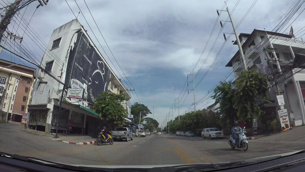 ภาพถนนตรงที่ Preenada Clinic คลินิก พรีนนาดา ตั้งอยู่ ถ่ายโดย kaart_3 พ.ศ. 2562 (2019) · A street-level view of where Preenada Clinic คลินิก พรีนนาดา stands, by kaart_3 in 2562 (2019)