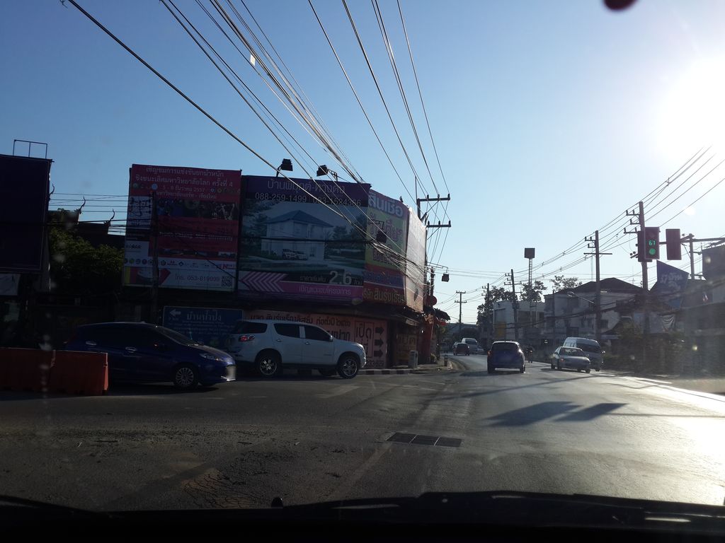 ภาพถนนตรงที่ Thailand Hilltribe Holidays ตั้งอยู่ ถ่ายโดย mishari พ.ศ. 2557 (2014) · A street-level view of where Thailand Hilltribe Holidays stands, by mishari in 2557 (2014)