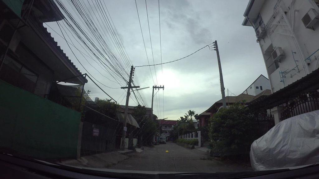 ภาพถนนตรงที่ บ้านนันท์ภัส อพาร์ตเมนต์ ตั้งอยู่ ถ่ายโดย kaart_3 พ.ศ. 2562 (2019) · A street-level view of where บ้านนันท์ภัส อพาร์ตเมนต์ · Ban Nan Phat Apartment stands, by kaart_3 in 2562 (2019)
