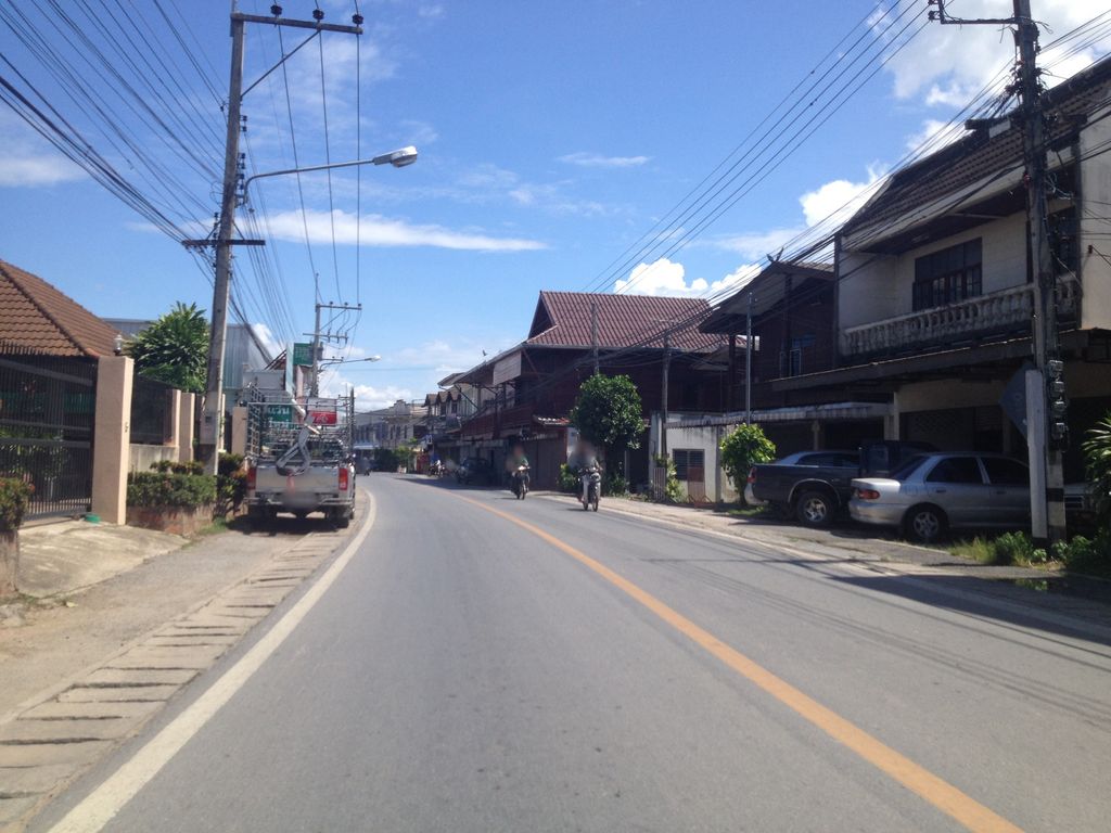 ภาพถนนตรงที่ หนองตองการเกษตร Ntk168 ตั้งอยู่ ถ่ายโดย jimwatana พ.ศ. 2558 (2015) · A street-level view of where หนองตองการเกษตร Ntk168 stands, by jimwatana in 2558 (2015)