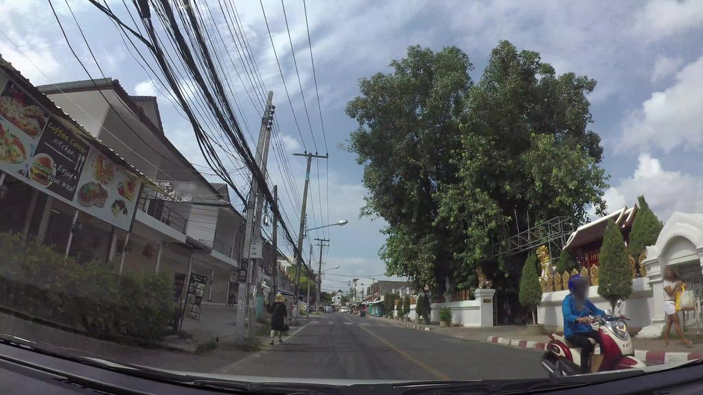 ภาพถนนตรงที่ Risa Thai Massage ตั้งอยู่ ถ่ายโดย kaart_3 พ.ศ. 2562 (2019) · A street-level view of where Risa Thai Massage stands, by kaart_3 in 2562 (2019)