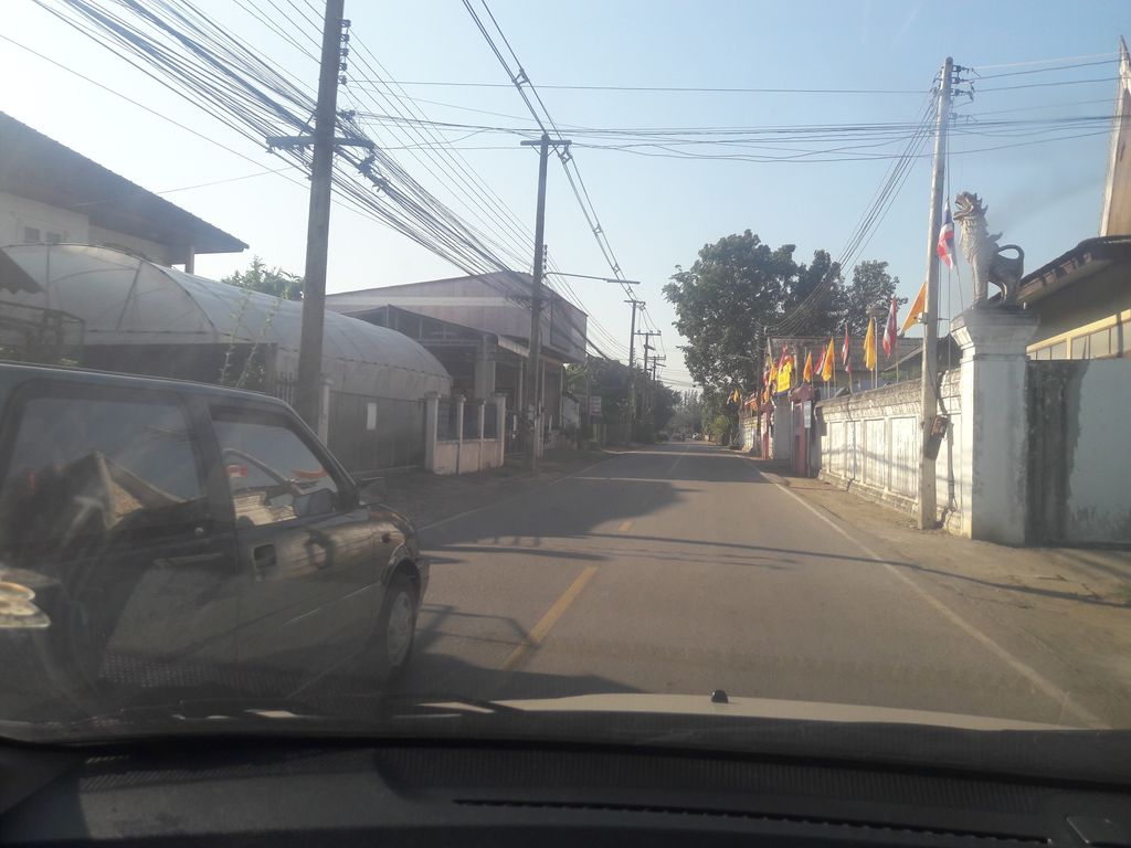 ภาพถนนตรงที่ นัฏพาณิชย์ ตั้งอยู่ ถ่ายโดย noochjaree พ.ศ. 2561 (2018) · A street-level view of where นัฏพาณิชย์ · Natphanit stands, by noochjaree in 2561 (2018)