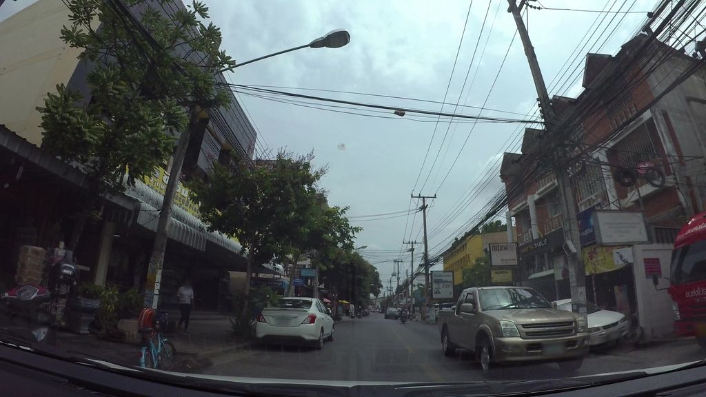 ภาพถนนตรงที่ Cross.cnx ตั้งอยู่ ถ่ายโดย kaart_3 พ.ศ. 2562 (2019) · A street-level view of where Cross.cnx stands, by kaart_3 in 2562 (2019)