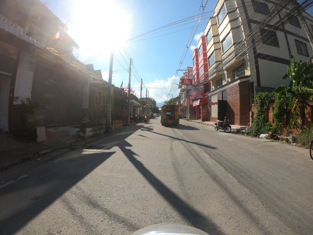 ภาพถนนตรงที่ ศุข ศุข๖๖ A Blissful Home Cafe And Arts ตั้งอยู่ ถ่ายโดย chanuwath_grab พ.ศ. 2562 (2019) · A street-level view of where ศุข ศุข๖๖ A Blissful Home Cafe And Arts stands, by chanuwath_grab in 2562 (2019)