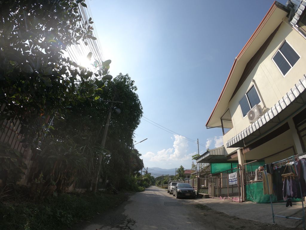 ภาพถนนตรงที่ ถนนมหาโชด ตั้งอยู่ ถ่ายโดย chanuwath_grab พ.ศ. 2562 (2019) · A street-level view of where ถนนมหาโชด · Thananomhachot stands, by chanuwath_grab in 2562 (2019)