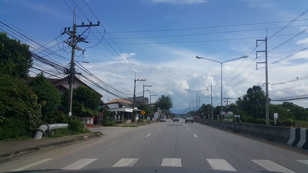 ภาพถนนตรงที่ สำนักงานปศุสัตว์อำเภอแม่แตง ตั้งอยู่ ถ่ายโดย jrcarlsen พ.ศ. 2560 (2017) · A street-level view of where สำนักงานปศุสัตว์อำเภอแม่แตง · Samnakngan Pasusat Amphoe Mae Taeng stands, by jrcarlsen in 2560 (2017)