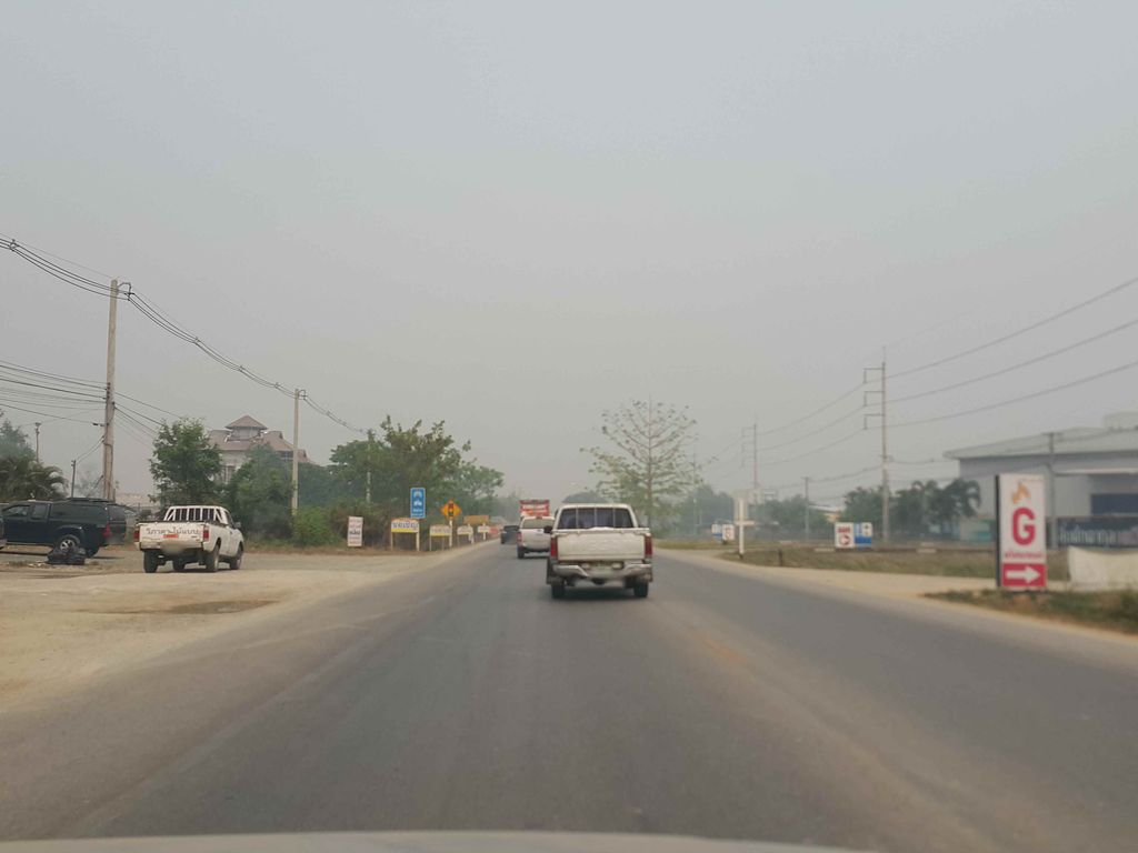 ภาพถนนตรงที่ บริษัท เอ็ม. อี. ทูลส์ ตั้งอยู่ ถ่ายโดย jrcarlsen พ.ศ. 2558 (2015) · A street-level view of where บริษัท เอ็ม. อี. ทูลส์ · Em. I. Thun Company stands, by jrcarlsen in 2558 (2015)