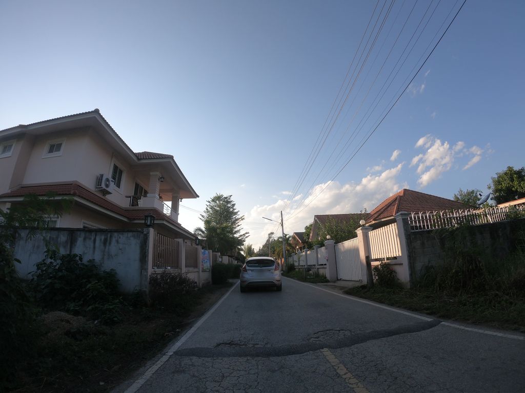 ภาพถนนตรงที่ Pattama Home ตั้งอยู่ ถ่ายโดย chanuwath_grab พ.ศ. 2562 (2019) · A street-level view of where Pattama Home stands, by chanuwath_grab in 2562 (2019)