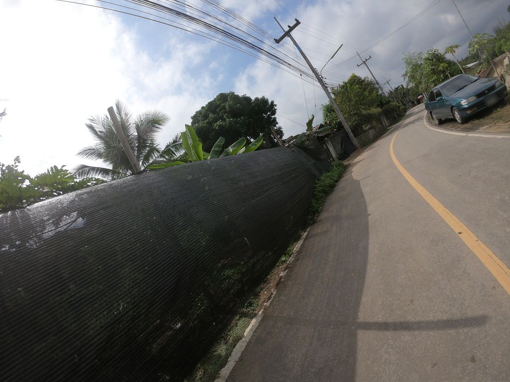 ภาพถนนตรงที่ กาแฟบ้านแมว ตั้งอยู่ ถ่ายโดย chanuwath_grab พ.ศ. 2562 (2019) · A street-level view of where กาแฟบ้านแมว · Kafaebanmaeo stands, by chanuwath_grab in 2562 (2019)