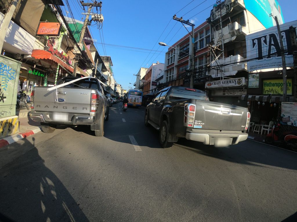 ภาพถนนตรงที่ Sirinath Smarthome Fur ตั้งอยู่ ถ่ายโดย chanuwath_grab พ.ศ. 2562 (2019) · A street-level view of where Sirinath Smarthome Fur stands, by chanuwath_grab in 2562 (2019)