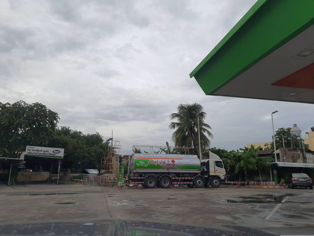 ภาพถนนตรงที่ Greenwash ตั้งอยู่ ถ่ายโดย jrcarlsen พ.ศ. 2566 (2023) · A street-level view of where Greenwash stands, by jrcarlsen in 2566 (2023)