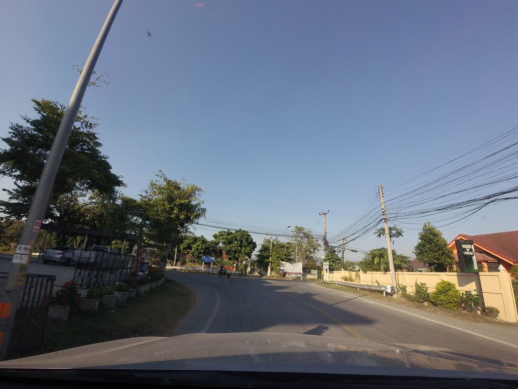 ภาพถนนตรงที่ ปศุสัตว์เวชการ หนองพญาพรหม ตั้งอยู่ ถ่ายโดย mishari พ.ศ. 2563 (2020) · A street-level view of where ปศุสัตว์เวชการ หนองพญาพรหม · Pasusat Wet Kan Nong Phaya Pharama stands, by mishari in 2563 (2020)