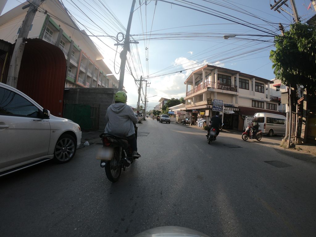 ภาพถนนตรงที่ จุ่มเจริญ ณ เจ็ดยอด ตั้งอยู่ ถ่ายโดย chanuwath_grab พ.ศ. 2562 (2019) · A street-level view of where จุ่มเจริญ ณ เจ็ดยอด · Chumcherin Na Chet Yot stands, by chanuwath_grab in 2562 (2019)