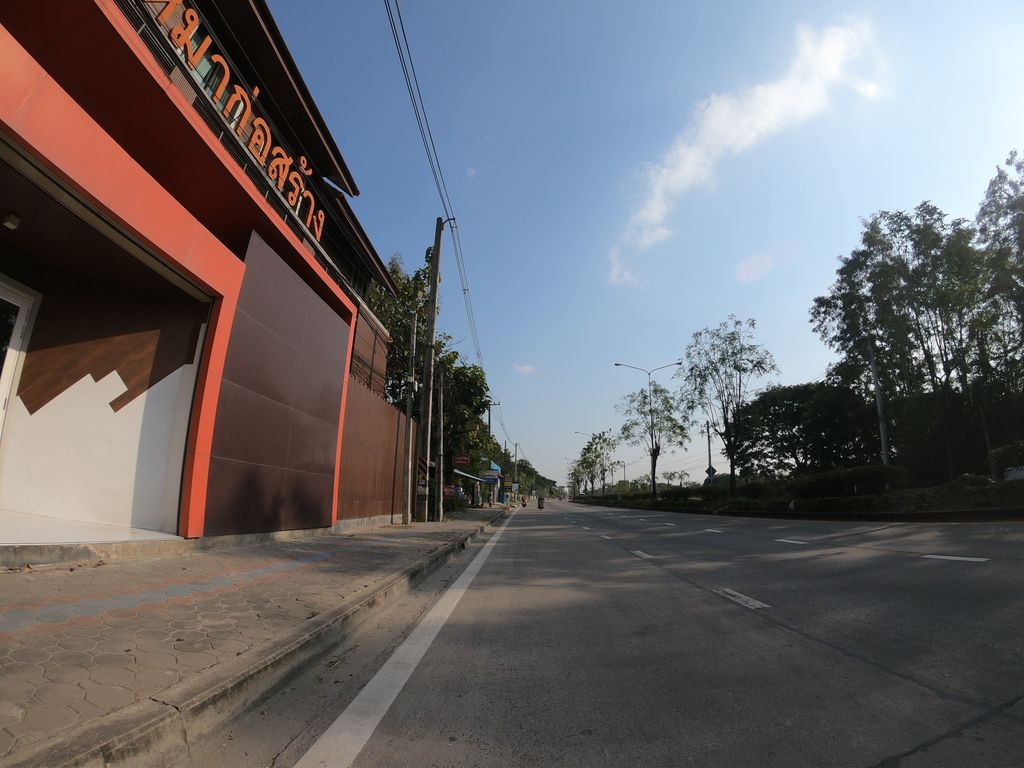 ภาพถนนตรงที่ K - Home Construction เคโฮม รับเหมา ก่อสร้าง เชียงใหม่ ตั้งอยู่ ถ่ายโดย chanuwath_grab พ.ศ. 2562 (2019) · A street-level view of where K - Home Construction เคโฮม รับเหมา ก่อสร้าง เชียงใหม่ stands, by chanuwath_grab in 2562 (2019)